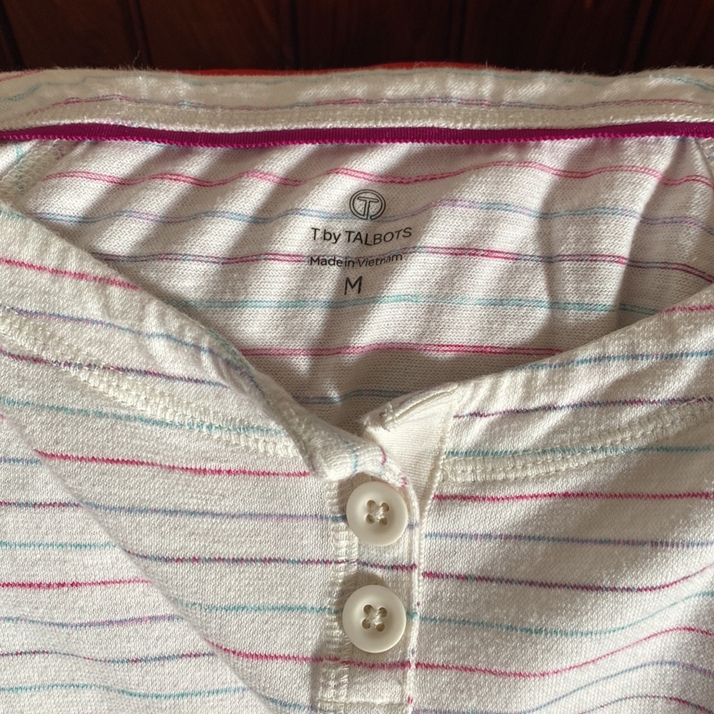 ⭐️ 3/$10 Women’s T by Talbot’s, 100% cotton, long-sleeve Henley striped shirt.M.